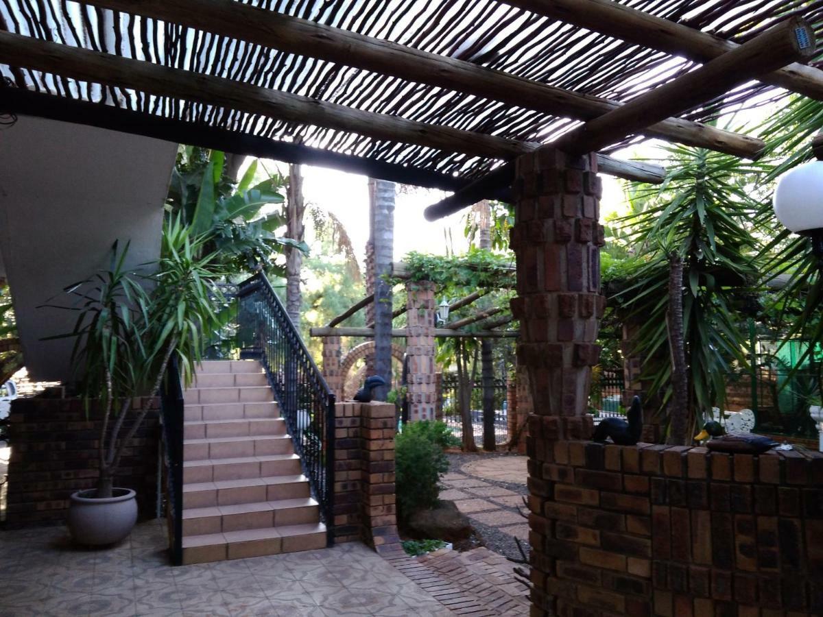 A Knights Rest Guesthouse Pretoria-Noord Exteriér fotografie