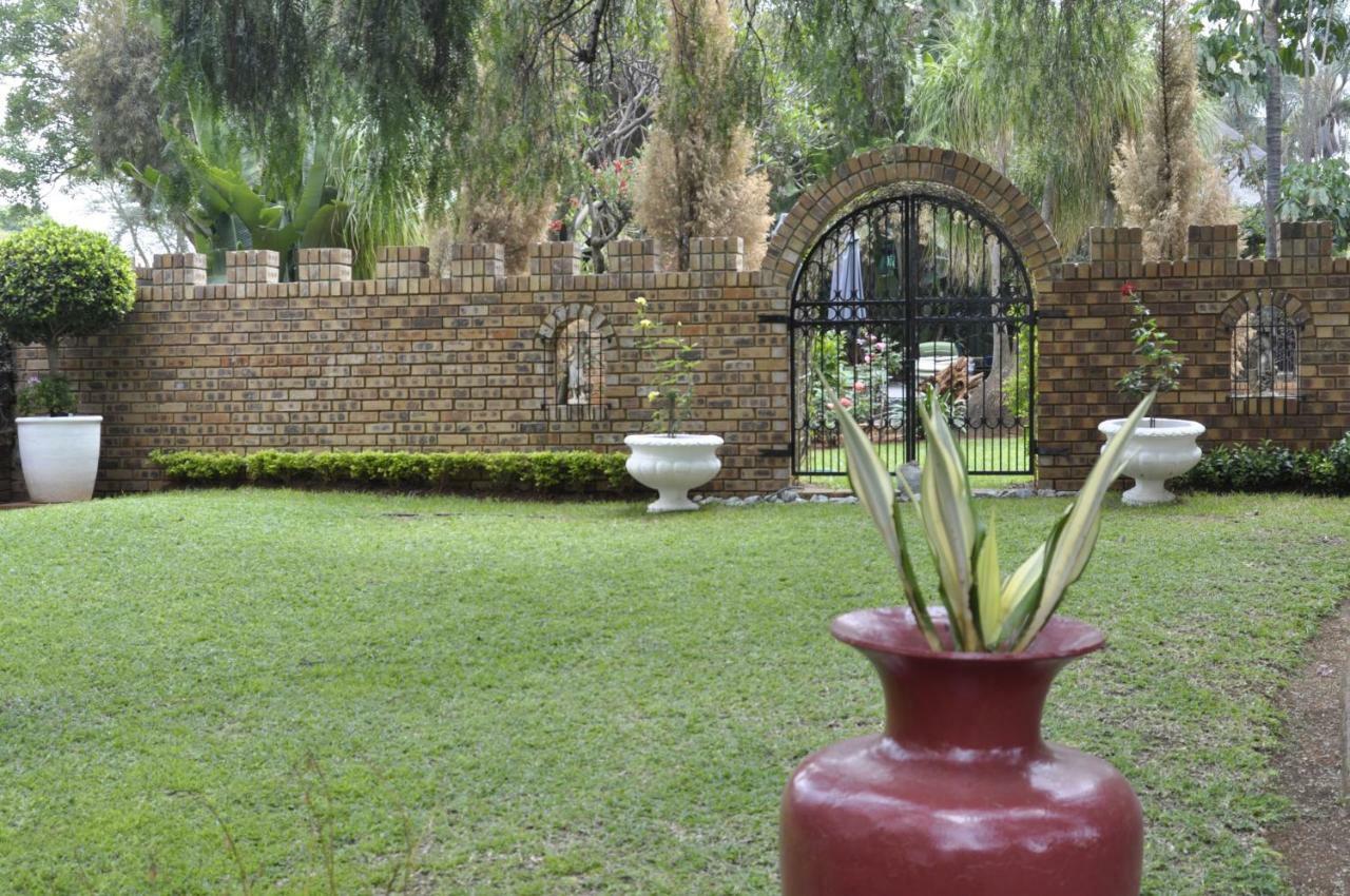 A Knights Rest Guesthouse Pretoria-Noord Exteriér fotografie