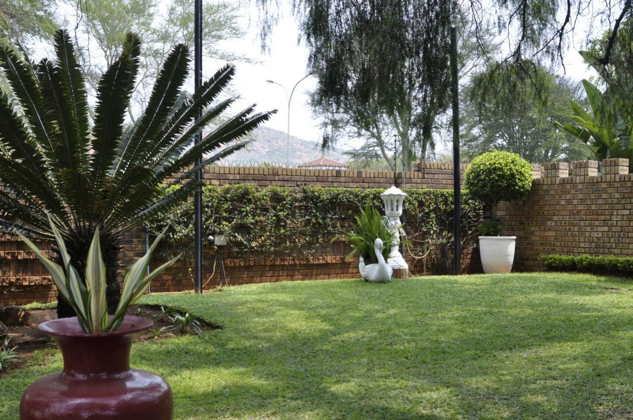 A Knights Rest Guesthouse Pretoria-Noord Exteriér fotografie